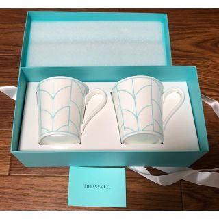 ティファニー(Tiffany & Co.)の【新品未使用】ティファニー　マグカップ　ペア　Tiffany(グラス/カップ)