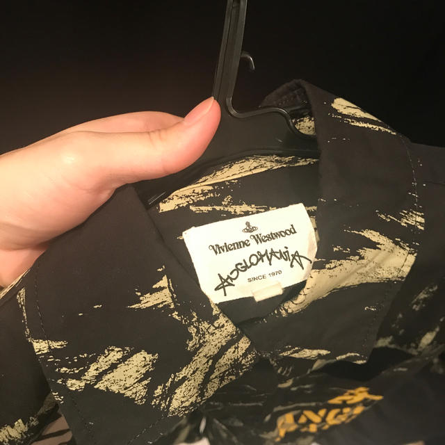 Vivienne Westwood(ヴィヴィアンウエストウッド)のヴィヴィアンウエストウッド シャツ レディースのトップス(シャツ/ブラウス(長袖/七分))の商品写真