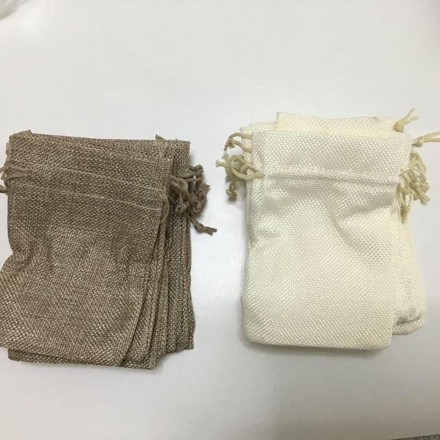 巾着袋（小物入れ） インテリア/住まい/日用品のインテリア小物(小物入れ)の商品写真