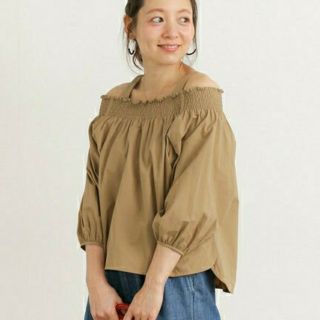 サニーレーベル(Sonny Label)の【新品未使用】Sonny Label  オフショルダーブラウス(シャツ/ブラウス(半袖/袖なし))