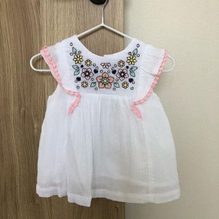 トイザラス(トイザらス)の＊トイザらス baby服 コットン刺繍トップス 80＊(シャツ/カットソー)