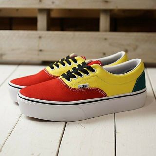 ヴァンズ(VANS)の最値定価7150円!新品!バンズ エラ プラットフォーム スニーカー 23.5(スニーカー)