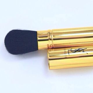 イヴサンローランボーテ(Yves Saint Laurent Beaute)のサンローラン チーク ブラシ YSL(その他)