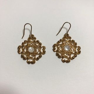 ピアス(ピアス)