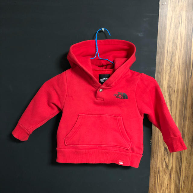 THE NORTH FACE(ザノースフェイス)のノースフェイス　キッズ　パーカー  100 キッズ/ベビー/マタニティのキッズ服男の子用(90cm~)(ジャケット/上着)の商品写真