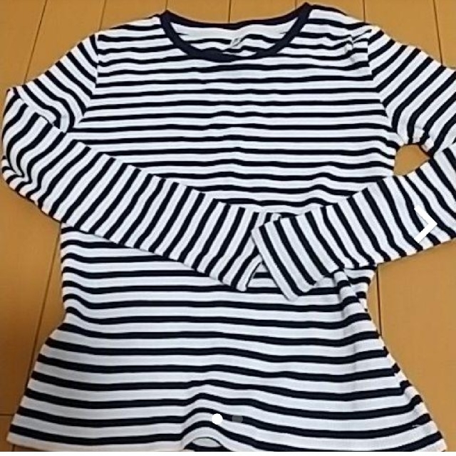 UNIQLO(ユニクロ)の女児長袖Tシャツ キッズ/ベビー/マタニティのキッズ服女の子用(90cm~)(Tシャツ/カットソー)の商品写真