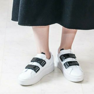 アディダス(adidas)の最値定価12960円!新品!アディダス スリークスーパー スニーカー 25.5(スニーカー)