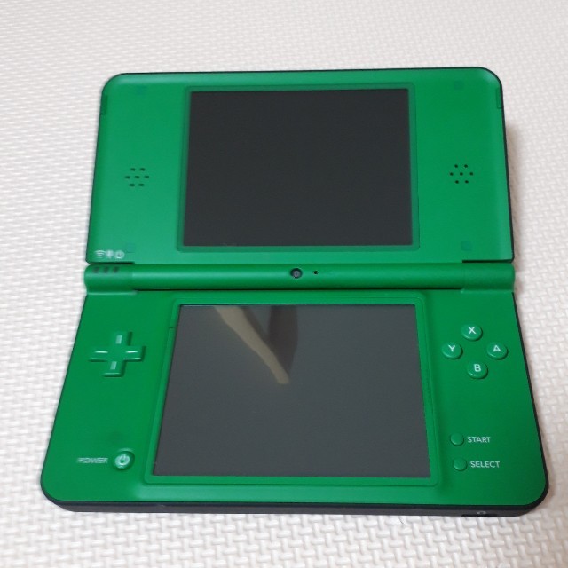 ニンテンドーDS(ニンテンドーDS)のNintendo　DSi　LL エンタメ/ホビーのゲームソフト/ゲーム機本体(携帯用ゲーム機本体)の商品写真