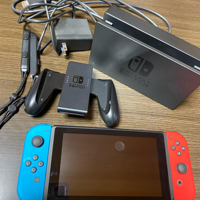 Nintendo Switch(ニンテンドースイッチ)のニンテンドースイッチ　箱なし エンタメ/ホビーのゲームソフト/ゲーム機本体(携帯用ゲーム機本体)の商品写真
