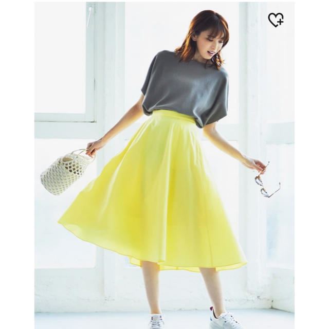 UNIQLO(ユニクロ)のユニクロ♡ミモレ丈フレアスカート レディースのスカート(ロングスカート)の商品写真