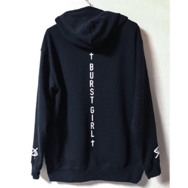 MILKBOY(ミルクボーイ)の爆裂女子×KRY 「BURSTGIRL」　BIG パーカー　新品　ブラック メンズのトップス(パーカー)の商品写真