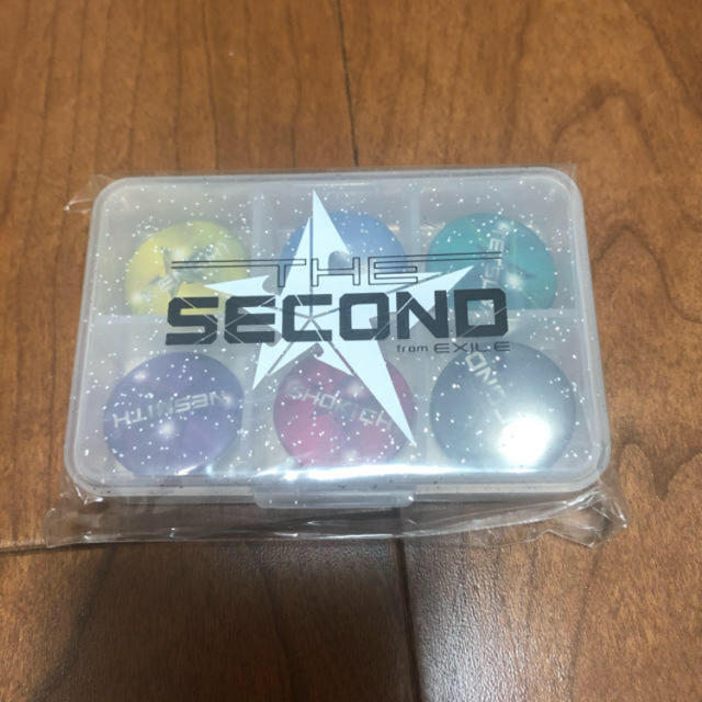 EXILE THE SECOND(エグザイルザセカンド)のTHE SECOND 缶バッチ エンタメ/ホビーのタレントグッズ(アイドルグッズ)の商品写真