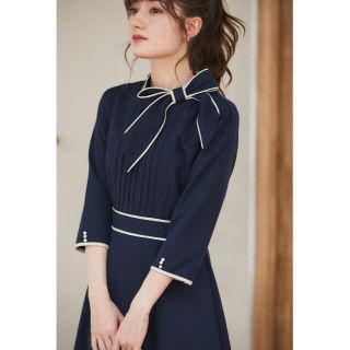 トッコ(tocco)の着るだけで可愛いボウタイワンピース♡大人可愛いフェミニンなデザイン♡様々な用途に(ひざ丈ワンピース)