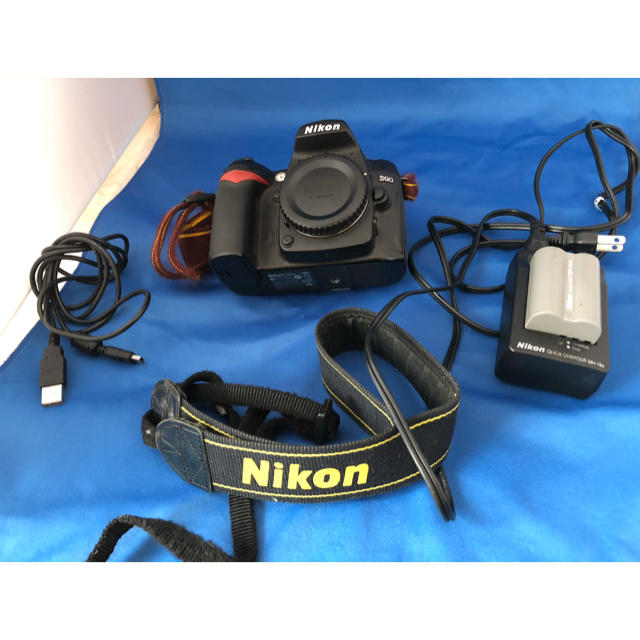 Nikon D90 ボディ