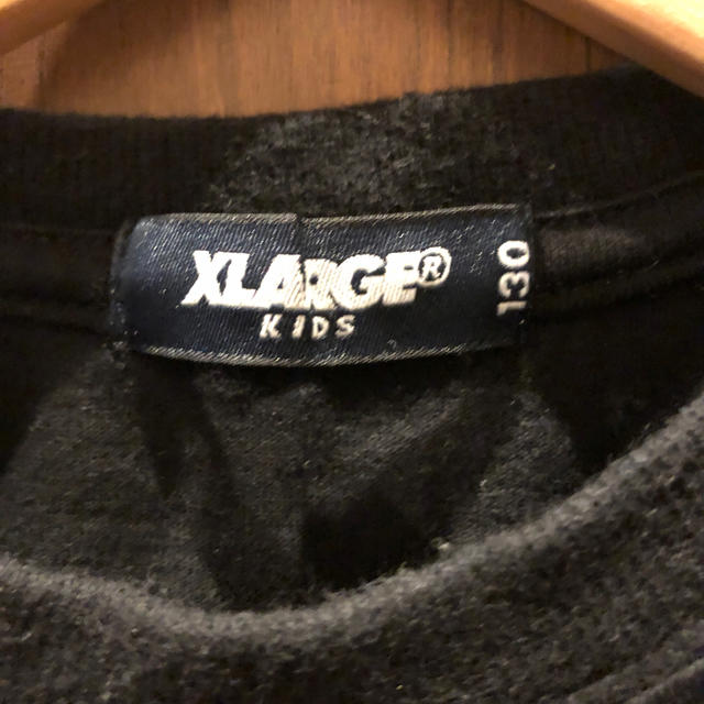 XLARGE(エクストララージ)のXLARGE kids ブラック　Tシャツ　130cm キッズ/ベビー/マタニティのキッズ服男の子用(90cm~)(Tシャツ/カットソー)の商品写真