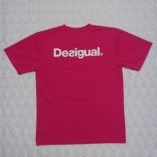 DESIGUAL(デシグアル)のDesigual/ランニングTシャツ エンタメ/ホビーのエンタメ その他(その他)の商品写真