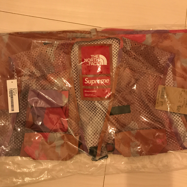 Supreme /The North Face Cargo Vest