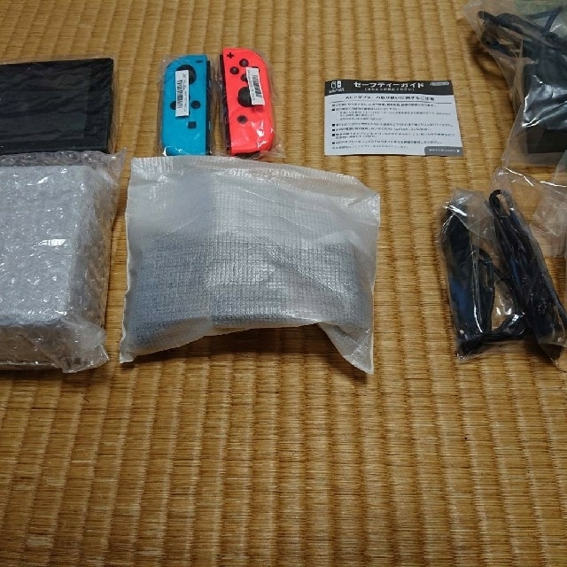 Nintendo Switch JOY-CON(L) ネオンブルー/(R) ネオ