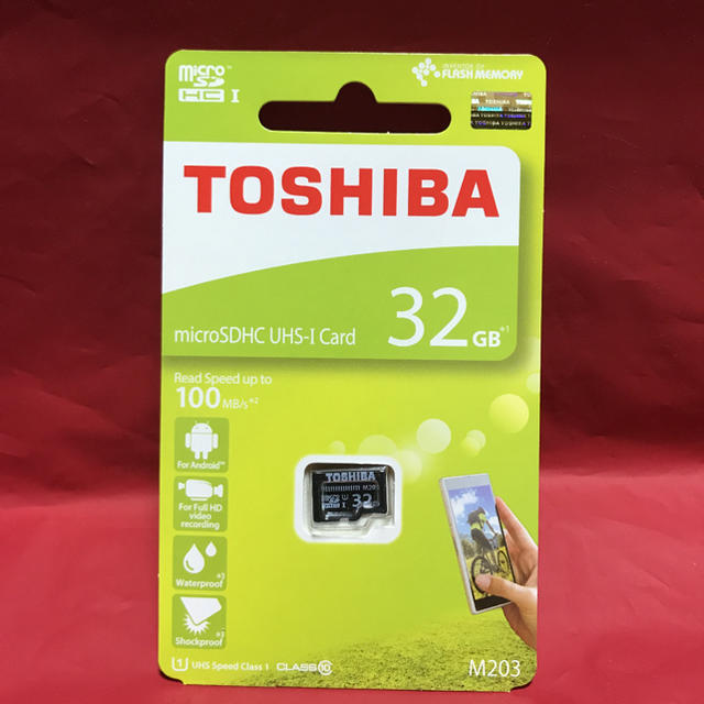 東芝(トウシバ)のTOSHIBA 東芝 micro SDHCカード 32gb スマホ/家電/カメラのスマートフォン/携帯電話(その他)の商品写真