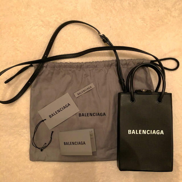 新発売】 Balenciaga - バレンシアガ19awフォンホルダーバッグ
