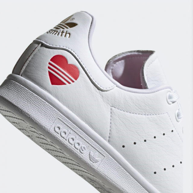 adidas(アディダス)の新品✨adidas アディダス　スタンスミス  ハート　スニーカー  レディースの靴/シューズ(スニーカー)の商品写真