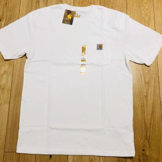 カーハート(carhartt)の【新品】【品薄】カーハート　白　tシャツ  Sサイズ(Tシャツ/カットソー(半袖/袖なし))