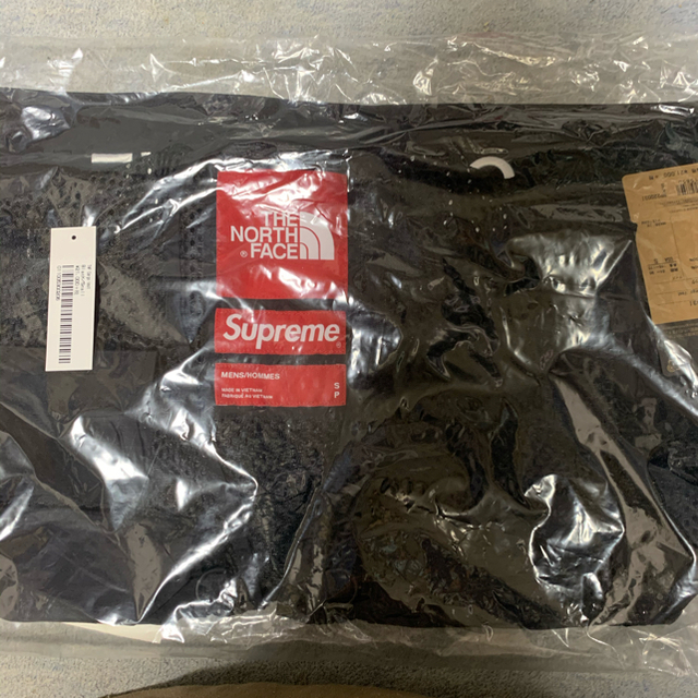 Supreme(シュプリーム)のsupreme ノースフェイス cargo vest シュプリーム　ベスト　S メンズのトップス(ベスト)の商品写真