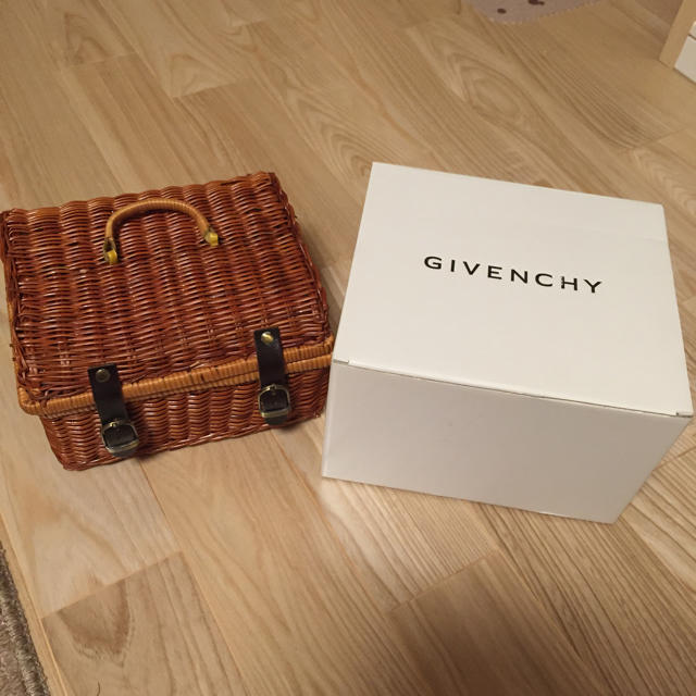 GIVENCHY(ジバンシィ)のGIVENCHY カップ付バスケット その他のその他(その他)の商品写真