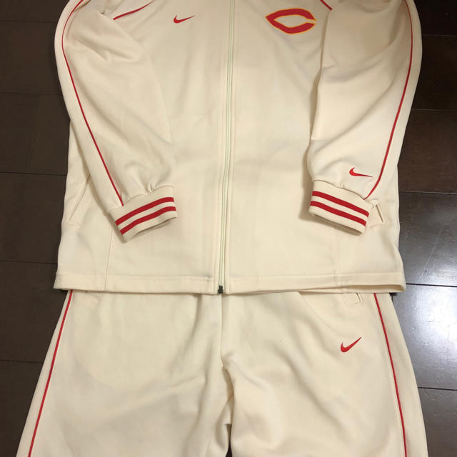 NIKE - ☆美品 中央大学 陸上部 2012年式ジャージ上下の通販 by