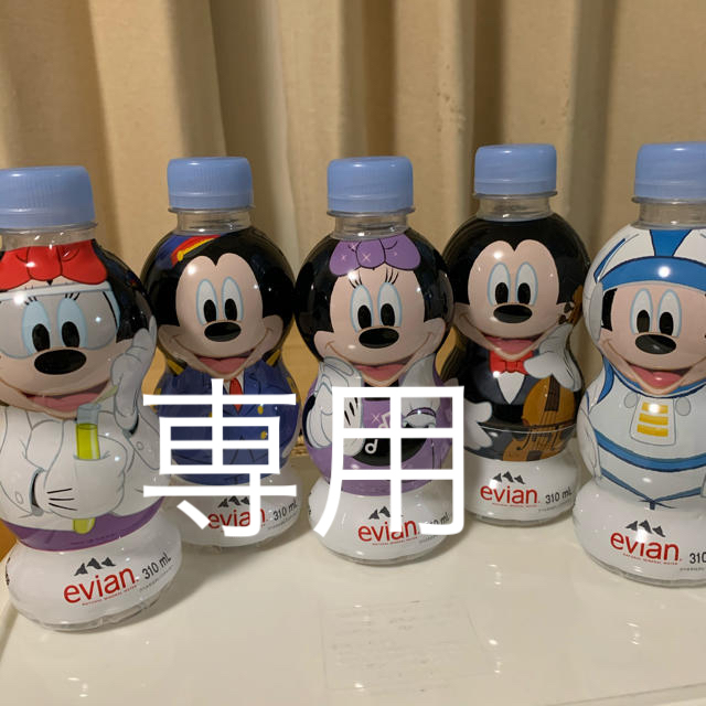 Disney(ディズニー)のお値下げ　エビアン ディズニーラベル310ml×24本  食品/飲料/酒の飲料(ミネラルウォーター)の商品写真