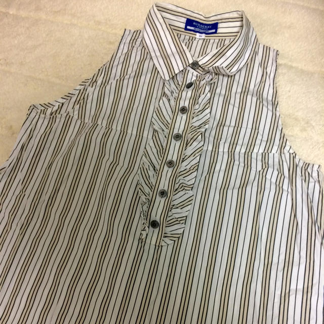 BURBERRY(バーバリー)のR2様✩Blue label シャツ レディースのトップス(シャツ/ブラウス(半袖/袖なし))の商品写真