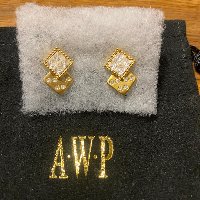 Amway(アムウェイ)のneo様専用　ピアス　2セット同梱　AWP  スワロフスキー　 レディースのアクセサリー(ピアス)の商品写真