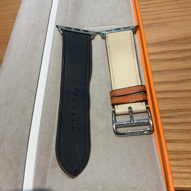 Hermes(エルメス)の(正規品) Apple Watch シンプルトゥール エルメス 44mm メンズの時計(レザーベルト)の商品写真