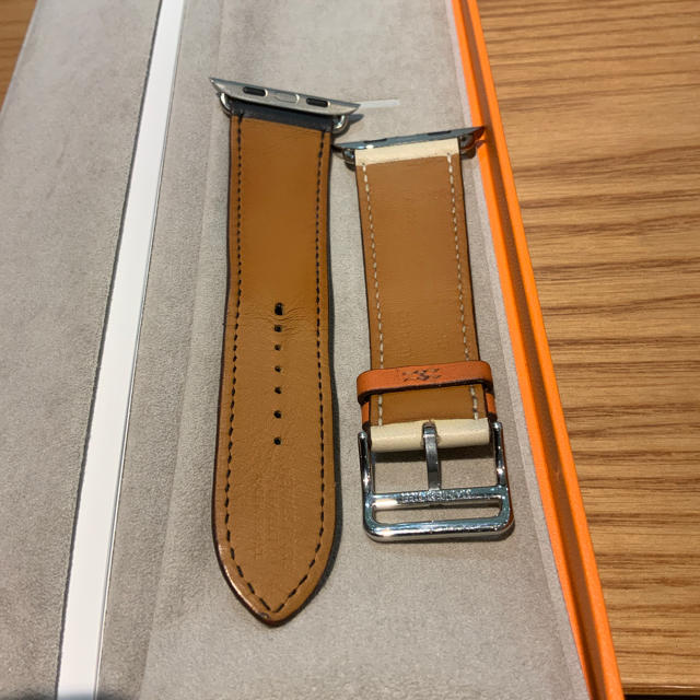 Hermes(エルメス)の(正規品) Apple Watch シンプルトゥール エルメス 44mm メンズの時計(レザーベルト)の商品写真