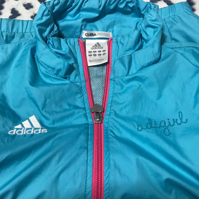 adidas(アディダス)のadidas 水色 ウィンドブレーカー 140 キッズ/ベビー/マタニティのキッズ服女の子用(90cm~)(ジャケット/上着)の商品写真