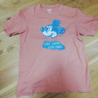 ユニクロ(UNIQLO)のサーモンピンク　ミッキーT(Tシャツ/カットソー(半袖/袖なし))