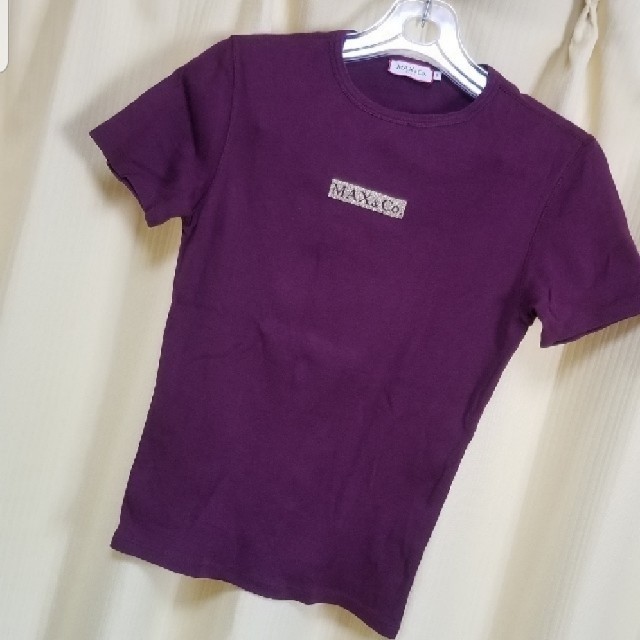 Max & Co.(マックスアンドコー)の期間限定値下‼️半袖Tシャツ　胸元のロゴが可愛い　春～秋まで着れる レディースのトップス(Tシャツ(半袖/袖なし))の商品写真