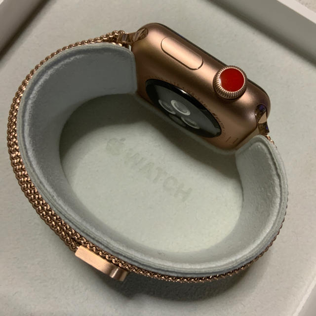 Apple Watch(アップルウォッチ)の(希少色) Apple Watch series3 セルラー 38mm  メンズの時計(腕時計(デジタル))の商品写真