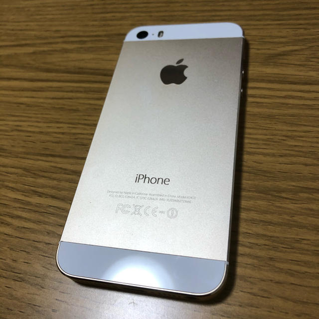 iPhone(アイフォーン)のiPhone5s 32GB docomo 美品　完動品 スマホ/家電/カメラのスマートフォン/携帯電話(スマートフォン本体)の商品写真