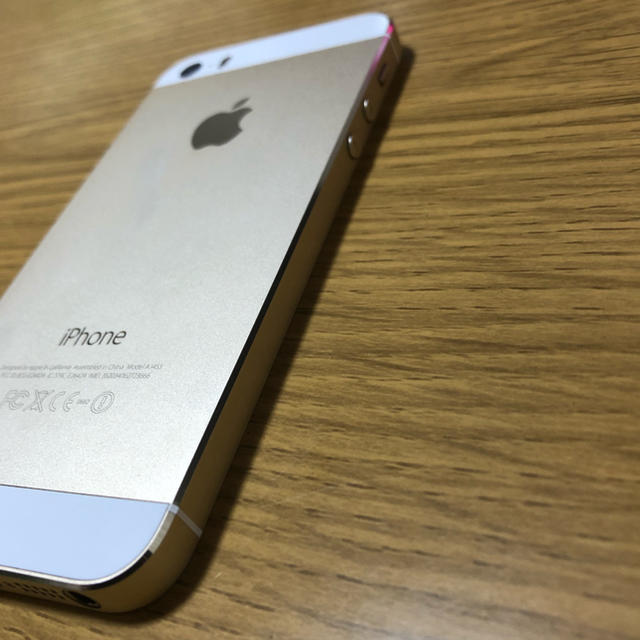 iPhone(アイフォーン)のiPhone5s 32GB docomo 美品　完動品 スマホ/家電/カメラのスマートフォン/携帯電話(スマートフォン本体)の商品写真