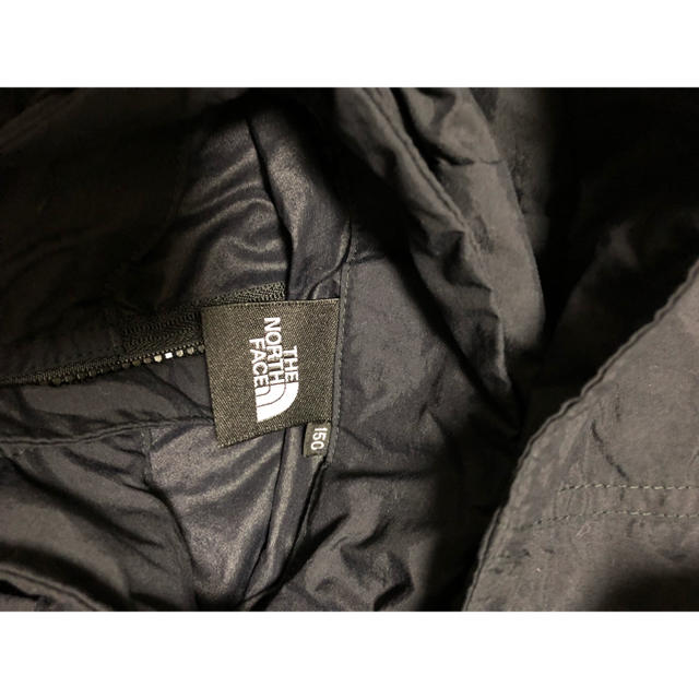 THE NORTH FACE(ザノースフェイス)のノースフェイス コンパクトジャケット ブラック 150 キッズ/ベビー/マタニティのキッズ服男の子用(90cm~)(ジャケット/上着)の商品写真