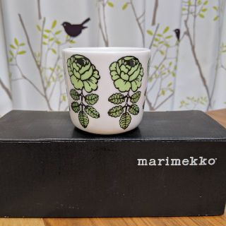 マリメッコ(marimekko)の【新品】marimekko　ヴィヒキルース　マリメッコ　ラテマグ(グラス/カップ)