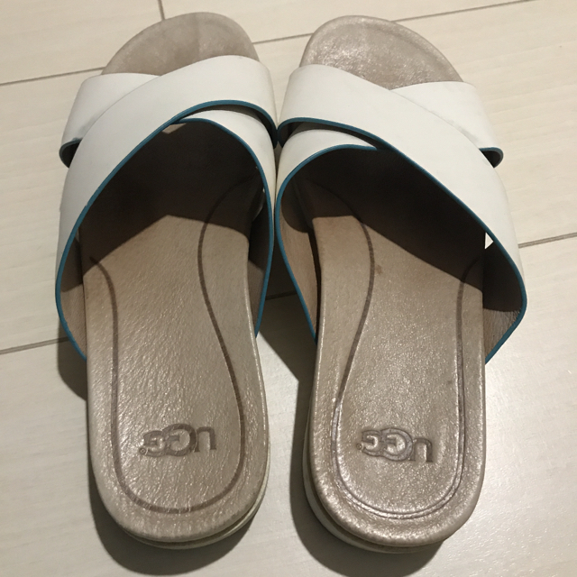 UGG(アグ)のugg kari サンダル  24㎝ レディースの靴/シューズ(サンダル)の商品写真
