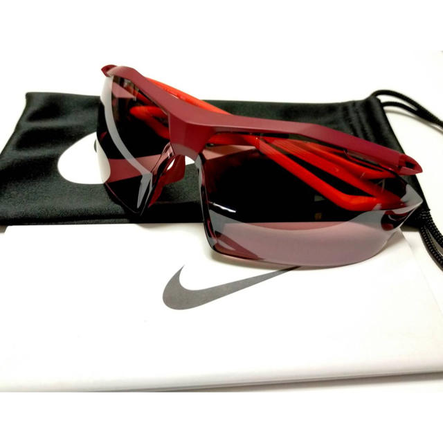 NIKE(ナイキ)のNIKE ナイキ ヴェイパーウィング サングラス スポーツ 新品 激安 メンズのファッション小物(サングラス/メガネ)の商品写真