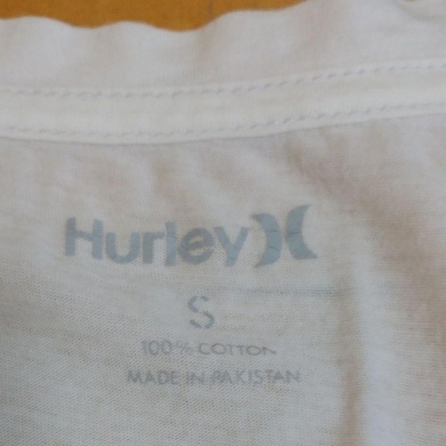 Hurley(ハーレー)のハーレー　HurleyTシャツ レディースのトップス(Tシャツ(半袖/袖なし))の商品写真