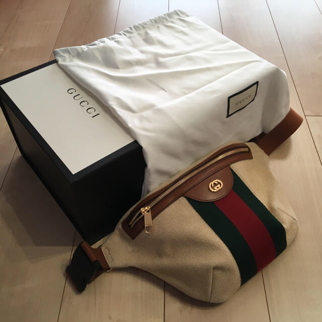 Gucci(グッチ)の専用　GUCCI ベルトバッグ　ビンテージ　希少　 レディースのバッグ(ショルダーバッグ)の商品写真
