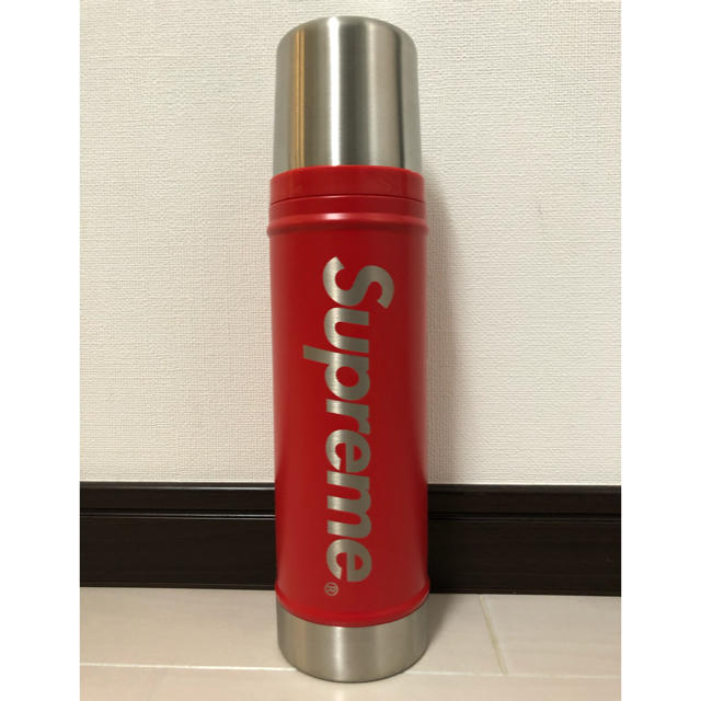 Supreme （シュプリーム） STANLEY 水筒 赤 - kktspineuae.com