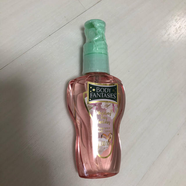 BODY FANTASIES(ボディファンタジー)のボディファンタジー ボディスプレー ウェディングデイ(50ml) コスメ/美容の香水(その他)の商品写真