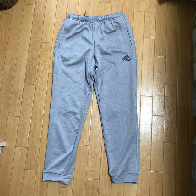 adidas(アディダス)の子供服　パンツ　男の子　adidas 160 キッズ/ベビー/マタニティのキッズ服男の子用(90cm~)(パンツ/スパッツ)の商品写真