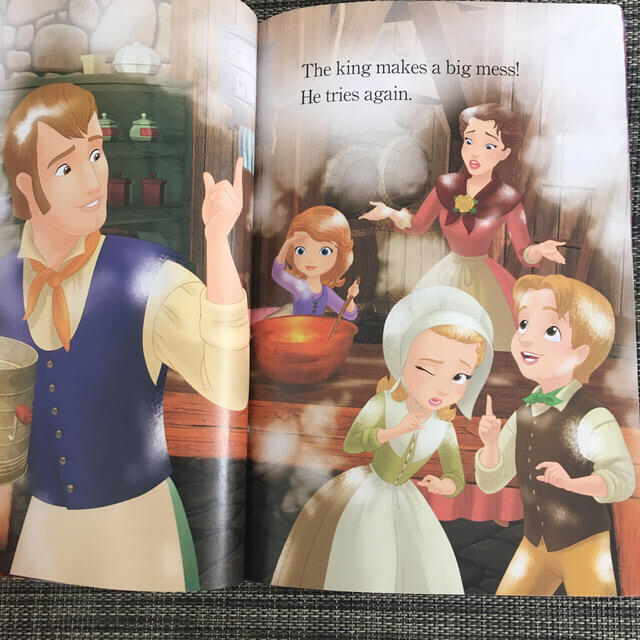 Disney(ディズニー)のディズニージュニア　Sofia the First 英語絵本 エンタメ/ホビーの本(洋書)の商品写真